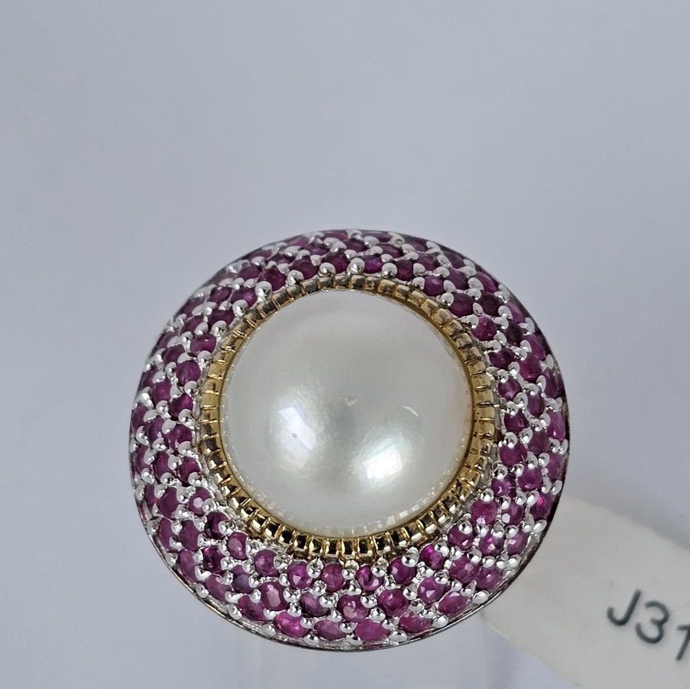 Genuine Cultured Pearl & Rubies in Sterling Silver Ring. Size 7 - Picture 7 of 9